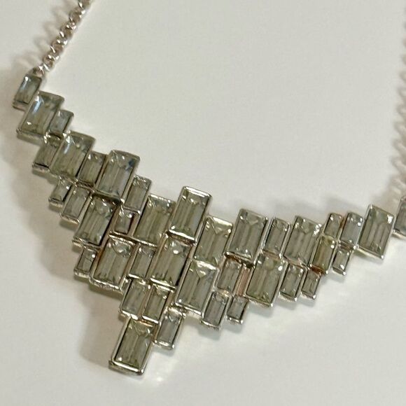 Silver Tone Cascading Baguettes Collar Geometric Necklace, Avon, NWOB - Picture 9 of 15